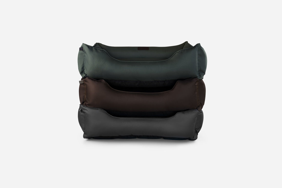 Chester & Lee | Waterproof Sleeper Dog Bed Green